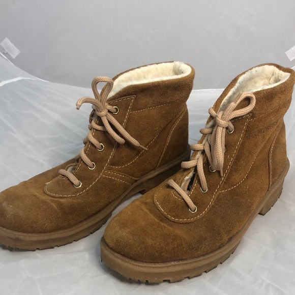 Explorers Suede Chukkas - Picture 1 of 10